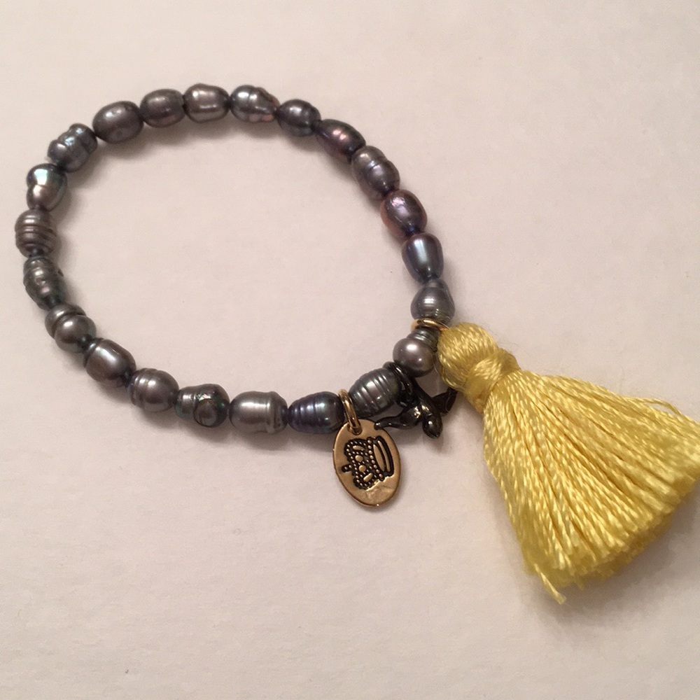 Juicy Couture Freshwater Pearls Stretch Bracelet